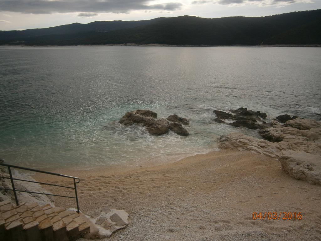 Apartments Sea And Sun Рабац Экстерьер фото